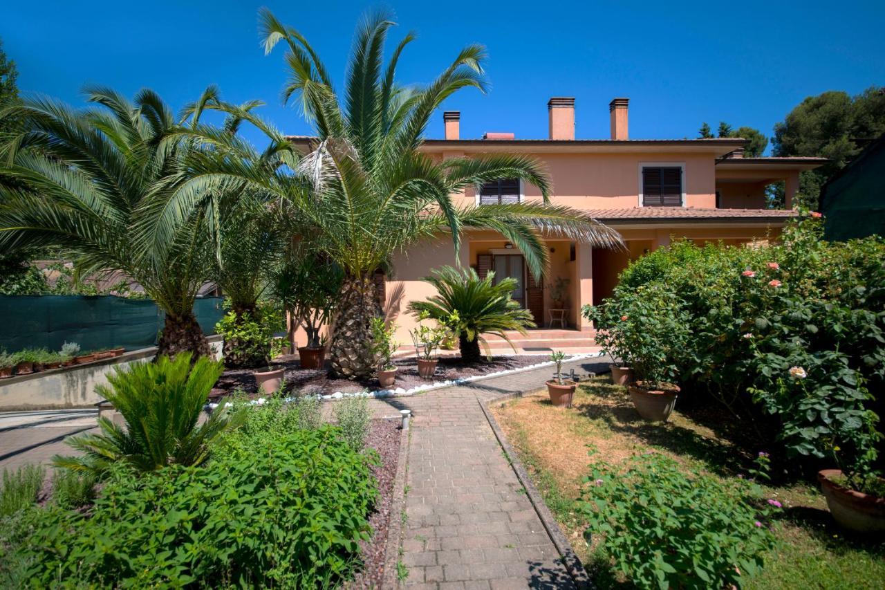 Villa Alida Casa Vacanze Foligno Exterior photo